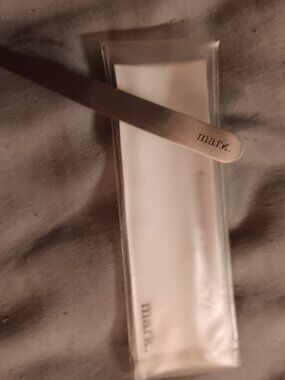 Mark tweezers